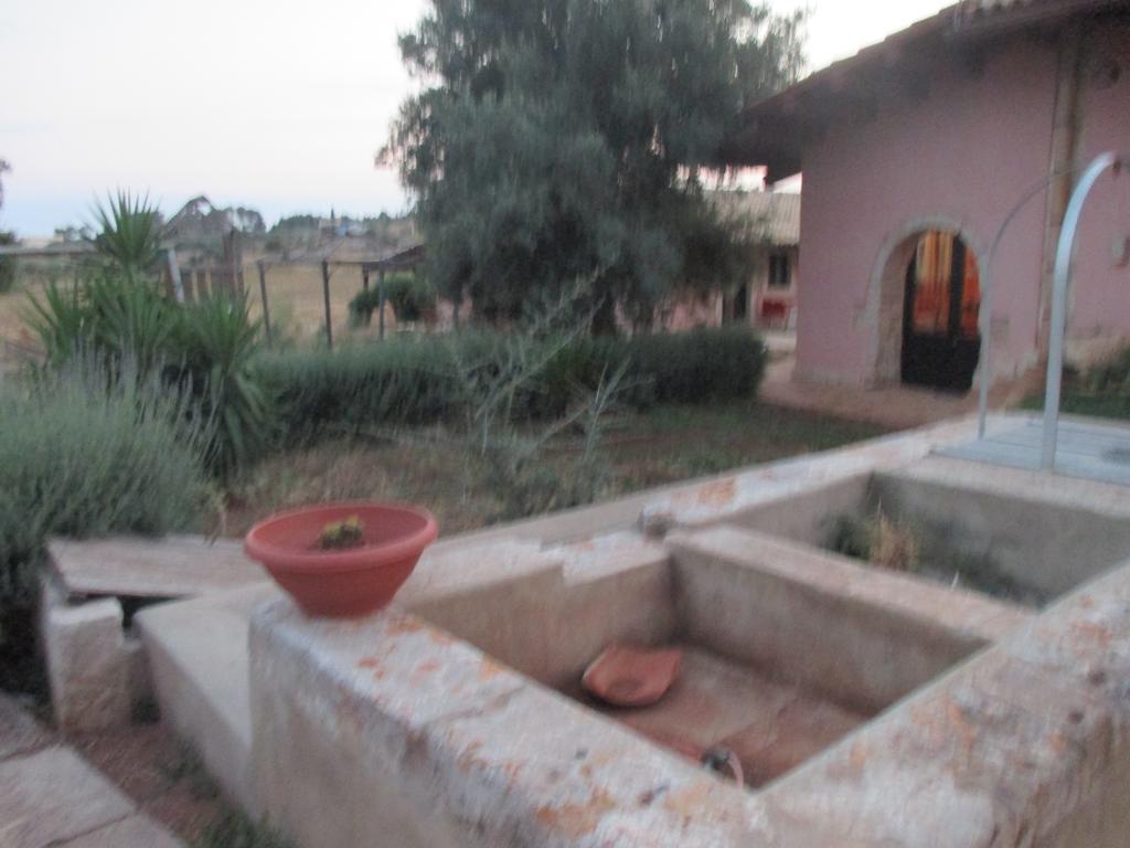 Le Mangiatoie Del Re Giordano Villa อาโวลา ภายนอก รูปภาพ