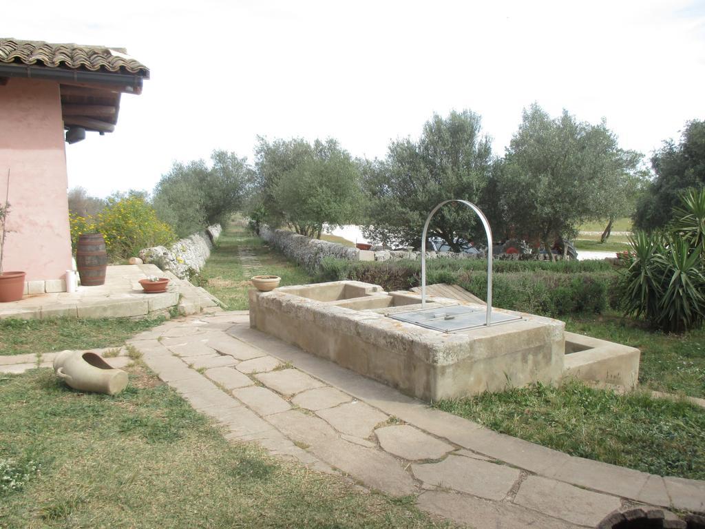 Le Mangiatoie Del Re Giordano Villa อาโวลา ภายนอก รูปภาพ